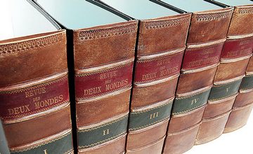 Tłoczony segregator skórkowy